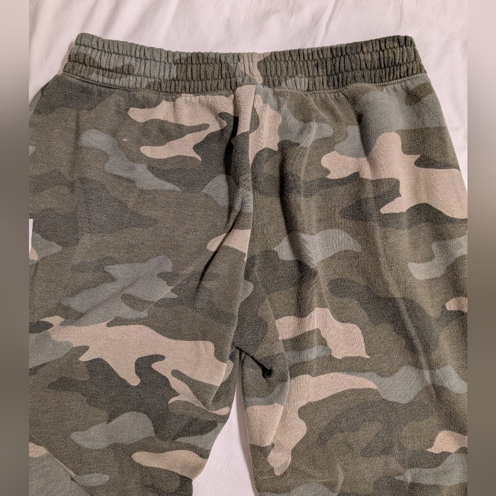 Victoria's Secret PINK Green Camo Jogger Lounge Sweatpants - Picture 7 of 8